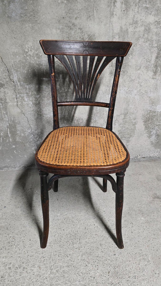 Thonet Chair Model No. 221 - Missing Sticker 1910