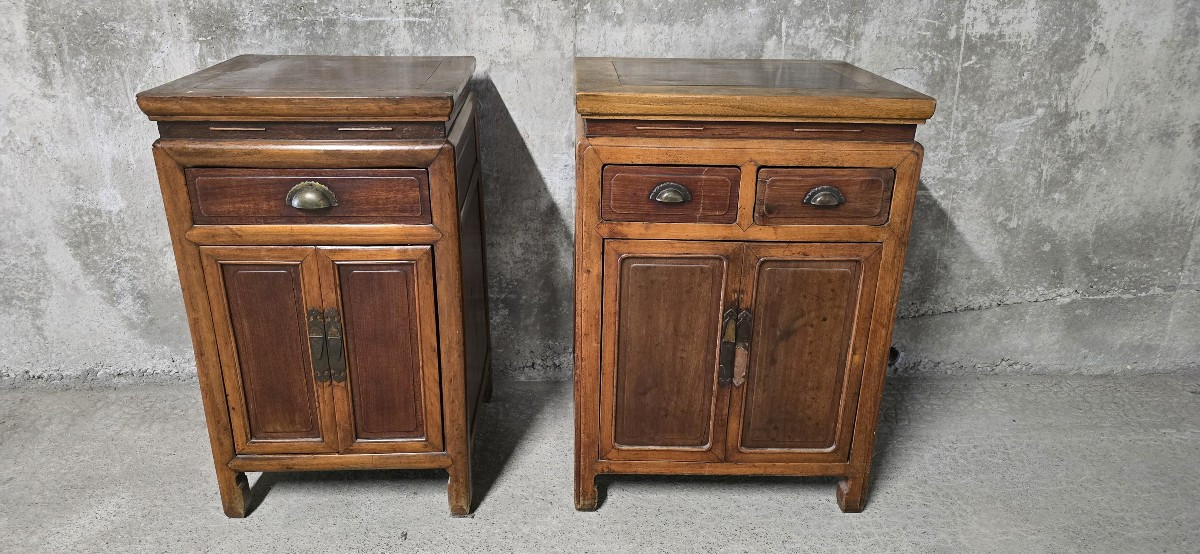 Set Of 2 Chinese Bedside Tables, Man And Woman - Vintage