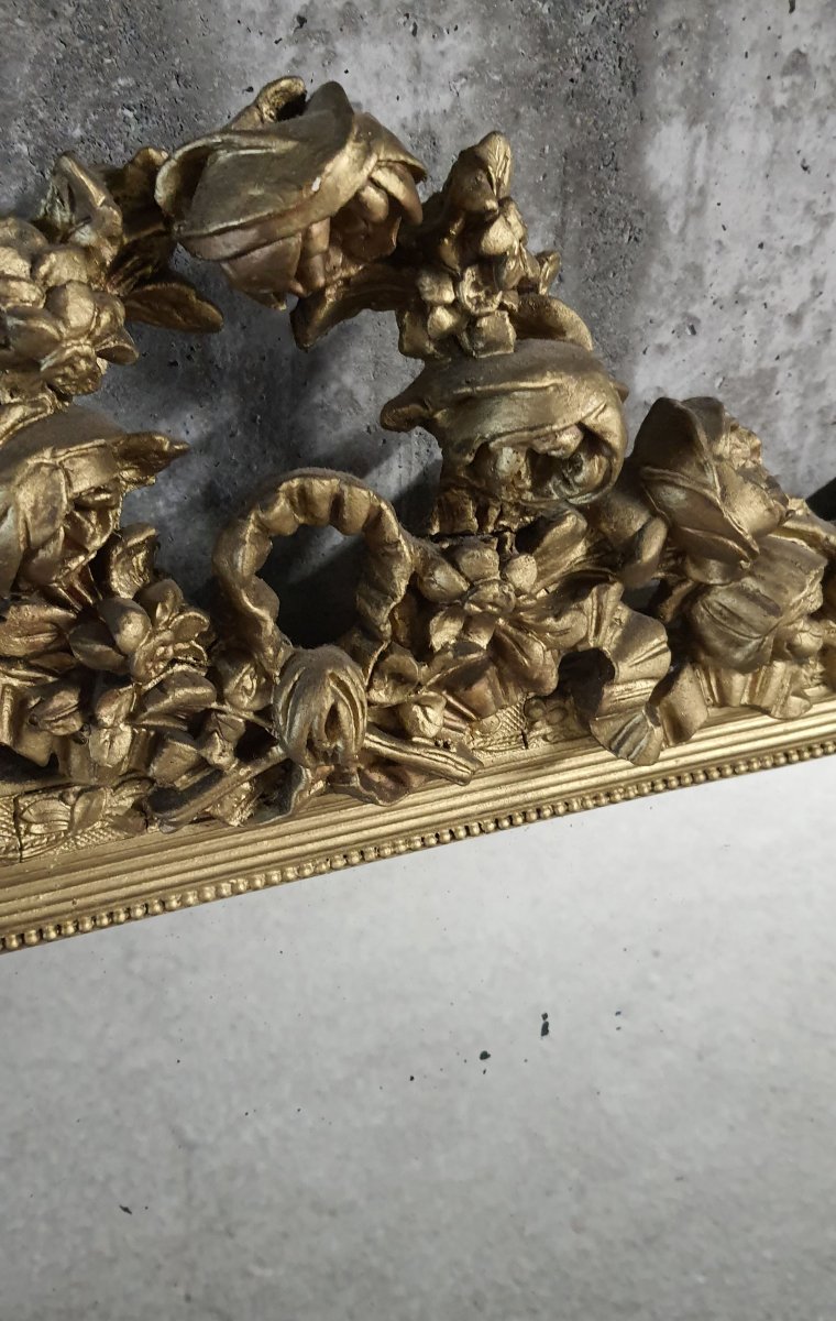 Miroir doré à fronton fleuri – époque Napoléon III - 107 cm-photo-1