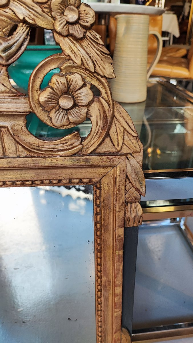 Miroir Louis XIV en bois sculpté doré époque XVIII - 75 cm-photo-2