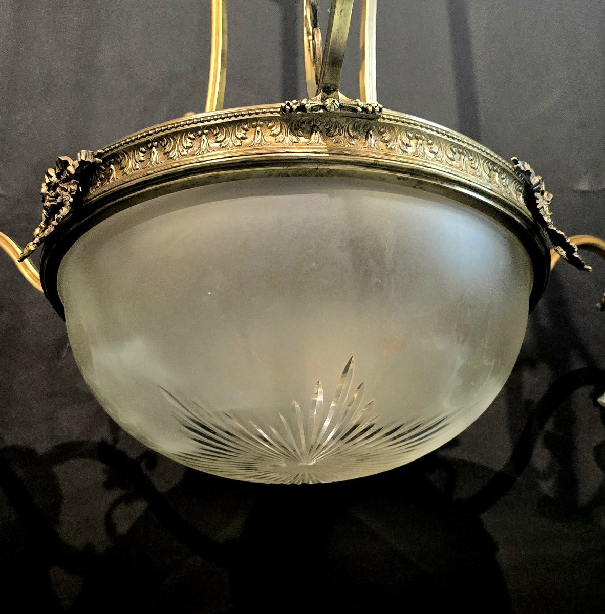  Lustre en bronze doré et verre dépoli – Style Louis XVI-photo-2