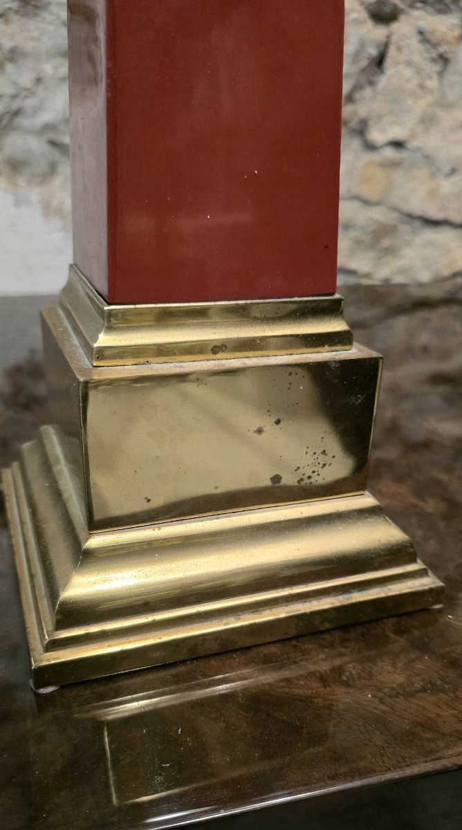 Jacques Charpentier (1918-1986) - Pair Of Red Resin Obelisks-photo-2