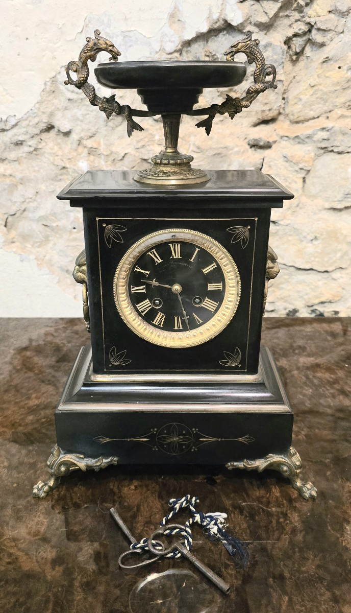 Napoleon III Clock In Black Marble And Bronze – 19th Century
