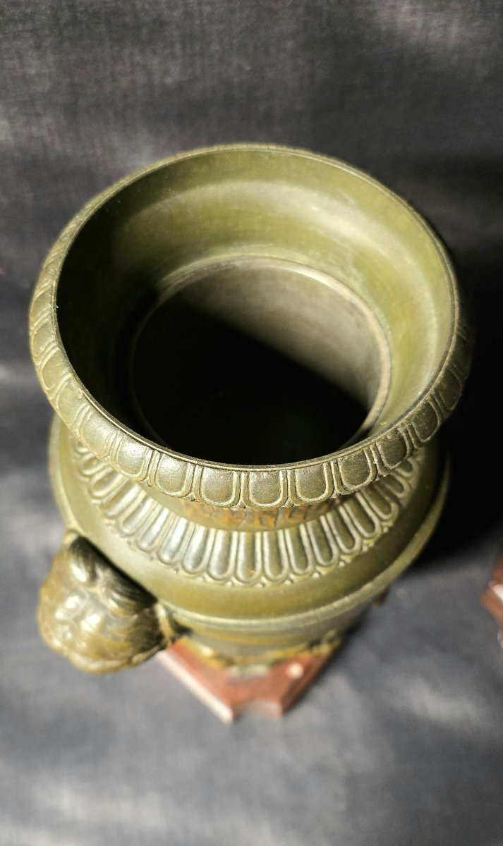 Pair Of Decorative Vases In Patinated Spelter – Neoclassical Style-photo-5