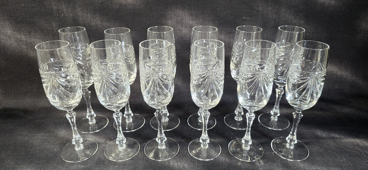 Set Of 12 Crystal Flutes From Lorraine – Height 21.5 Cm