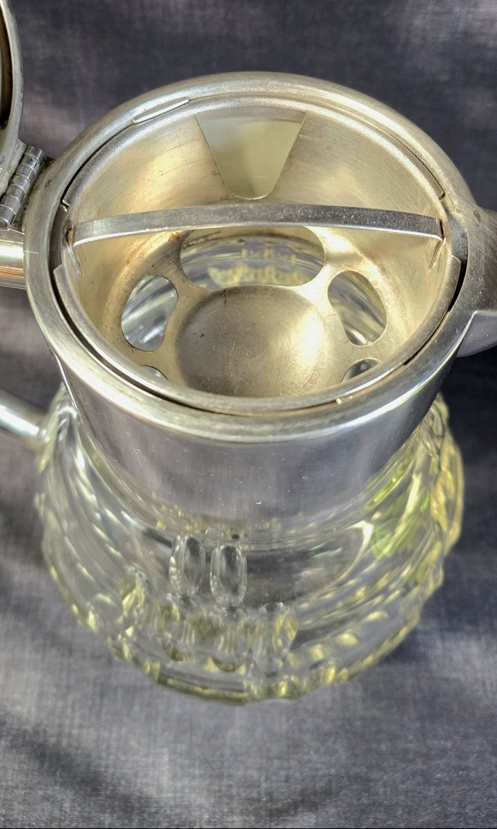 WMF  pichet / verseuse  en verre moulé et métal argenté avec filtre – vers 1930-1945-photo-4