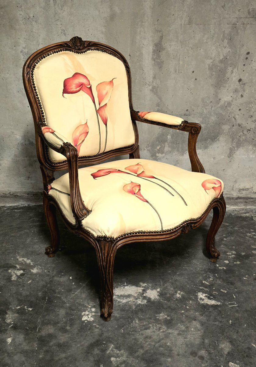 Fauteuil bergère de style Louis XV, travail du début XXe siècle-photo-2