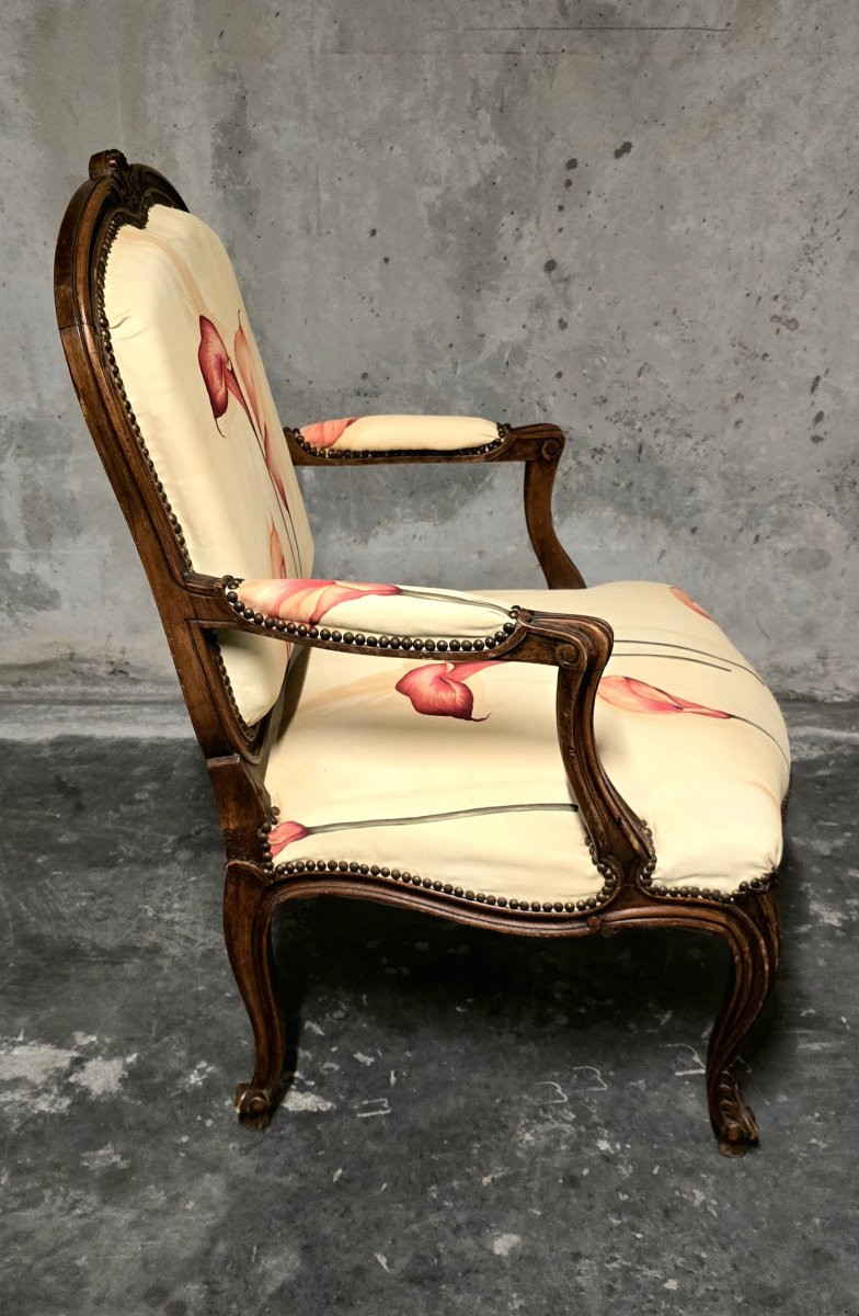 Fauteuil bergère de style Louis XV, travail du début XXe siècle-photo-6