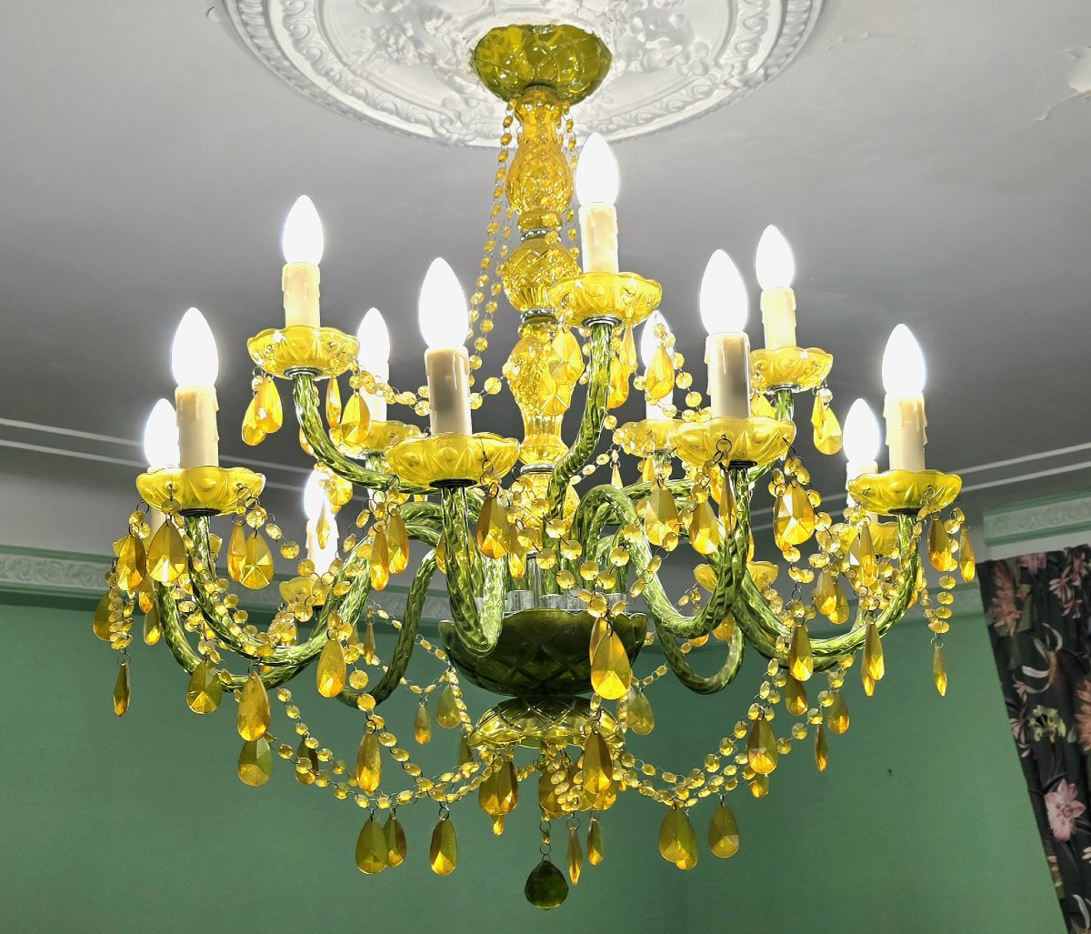Grand lustre à pampilles en verre et polypropylène – 14 lumières