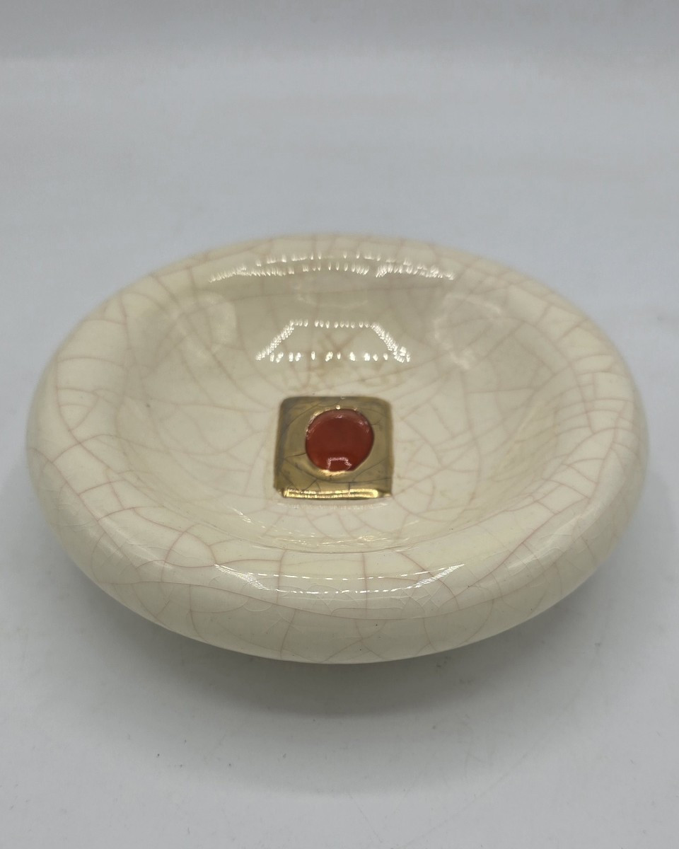 Faïenceries Et émaux De Longwy - Crackle-glazed Earthenware And Red Cabochon Pocket Tidy, 1970s