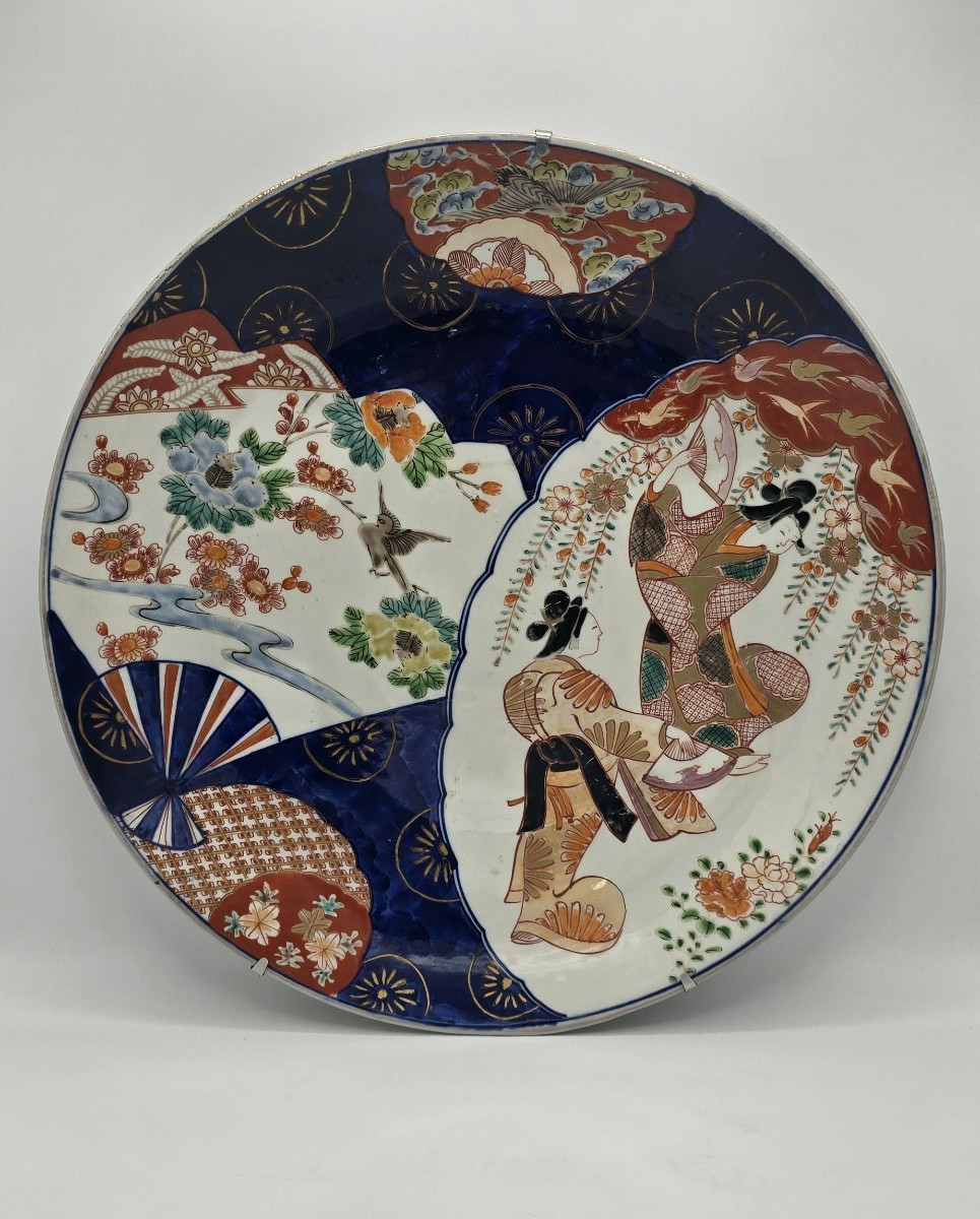 Grand plat mural en porcelaine Imari, Japon, époque Meiji, vers 1880-1900 - 39.5 cm 
