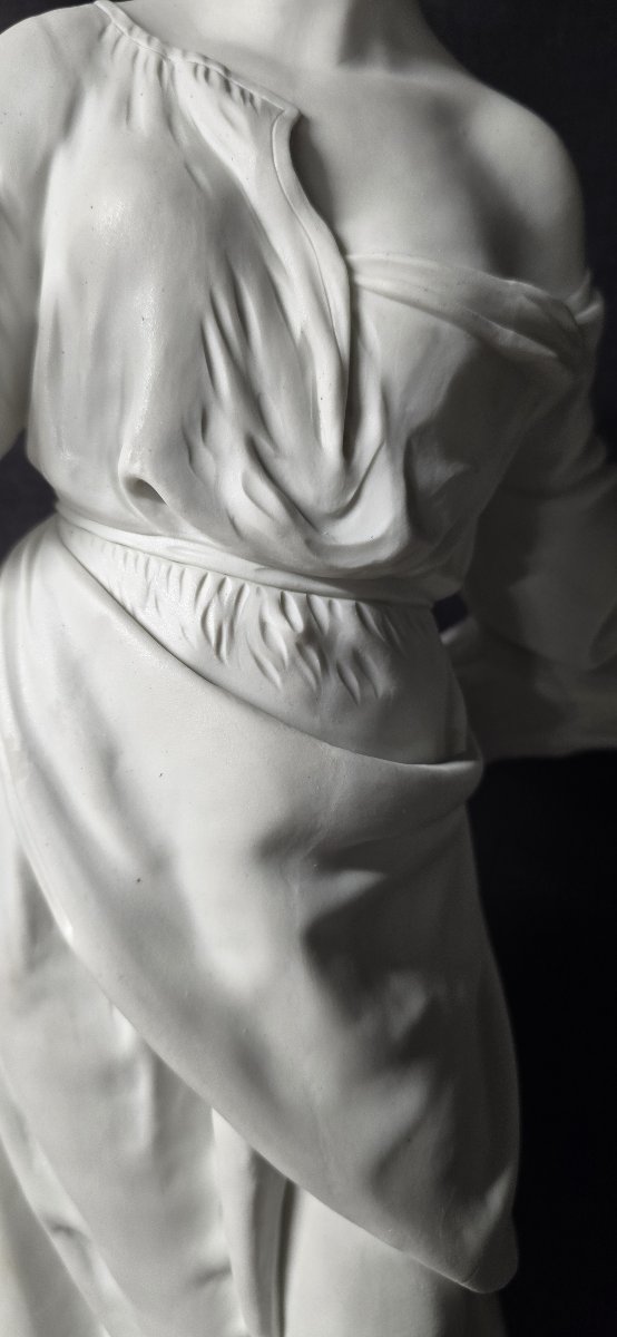 Large White Bisque Sculpture In The Style Of 19th-century Sèvres -photo-2