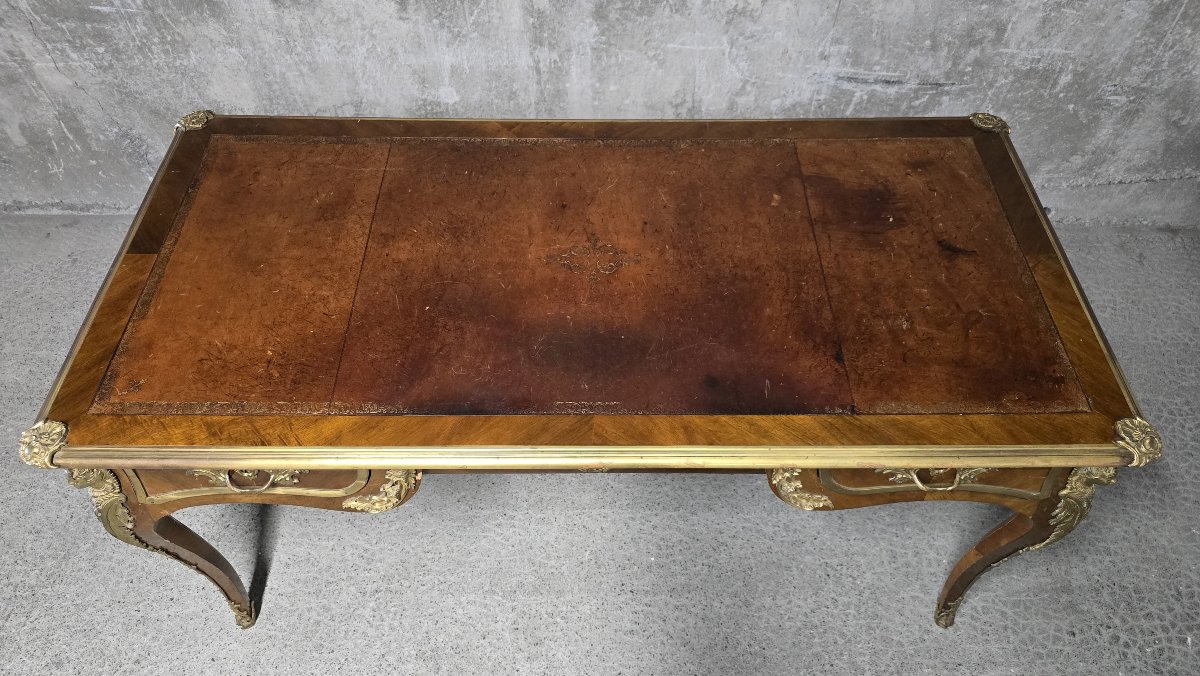 Large, Flat Louis XV-style Desk Made Of Mahogany, With Marquetry, Leather, And Gilded Bronze – 19th/20th Centuries-photo-7