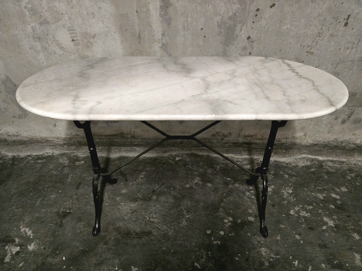 Table bistrot ovale en marbre blanc et piètement en fonte noire - 120 cm  -photo-2