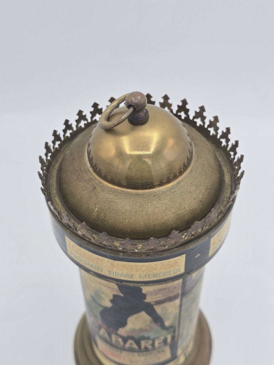 Promotional Cigarette Dispenser Shaped Like A Morris Column Kiosk – 1930s–1940s-photo-4