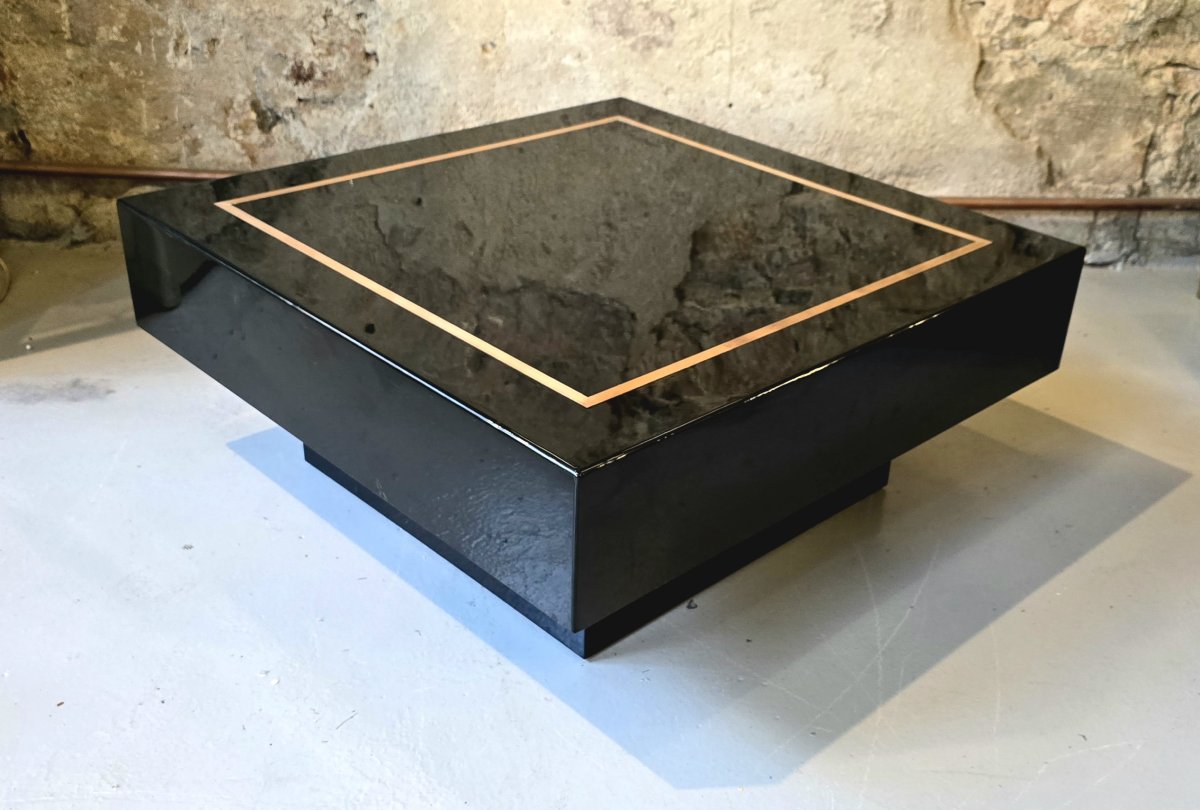 Jean-Claude Mahey, attribuée à – Table basse carrée en laque noire et laiton, années 1970-photo-1