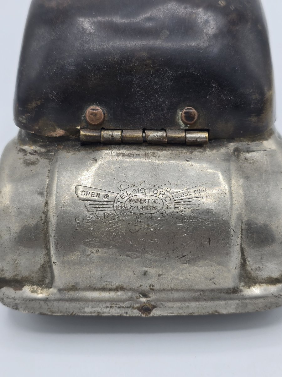 Betel Motor Car Paan Box Made Of Nickel-plated Brass – Patent No. 75086 – India, Mid-20th Century-photo-1