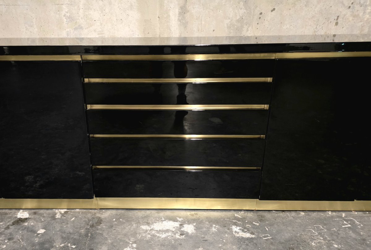 Jean-claude Mahey For Maison Romeo Paris — Sideboard In Black Lacquer And Brass, 1970s-photo-2