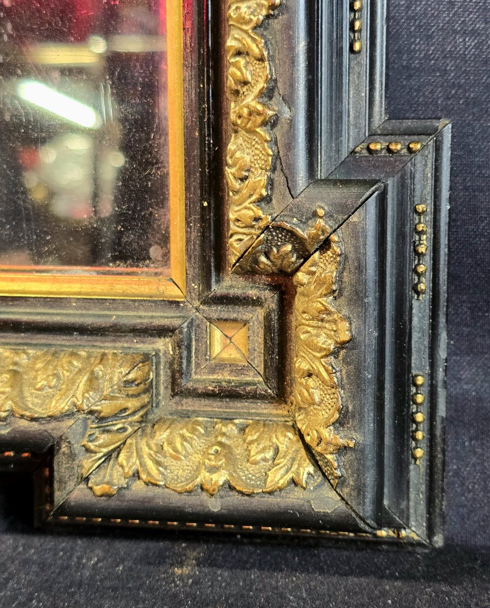 Miroir Napoléon III en bois noirci et décor doré, seconde moitié du XIXe siècle-photo-1