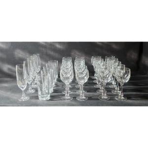 Service de verres en cristal taillé Maison Klein Baccarat France – 30 pièces
