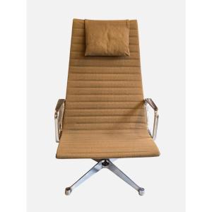 Charles & Ray Eames - Fauteuil lounge EA 124 - Aluminum Group, Herman Miller vers 1960/70