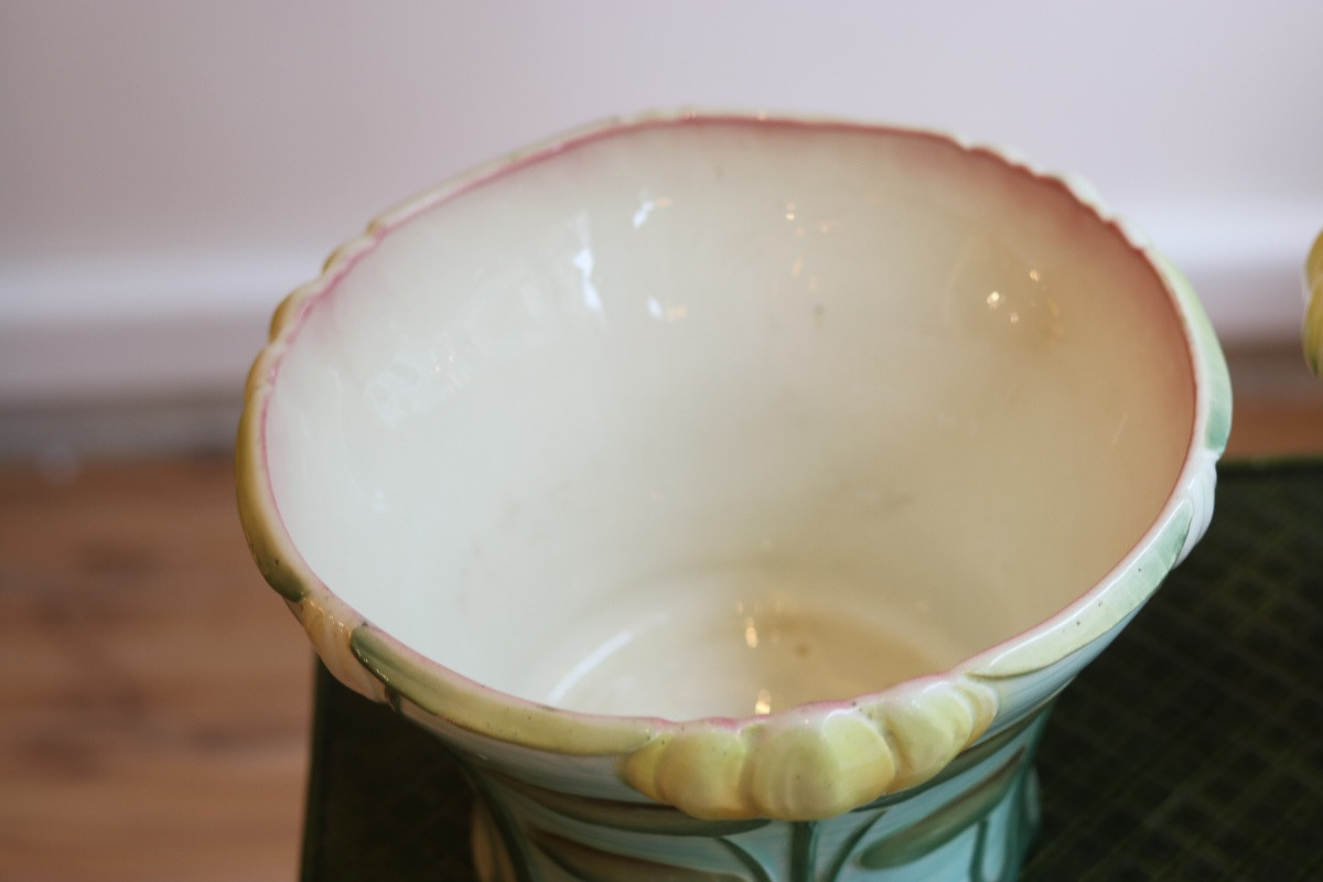 Paire de cache-pots Art Nouveau en barbotine, manufacture Saint-Clément, vers 1900-photo-2