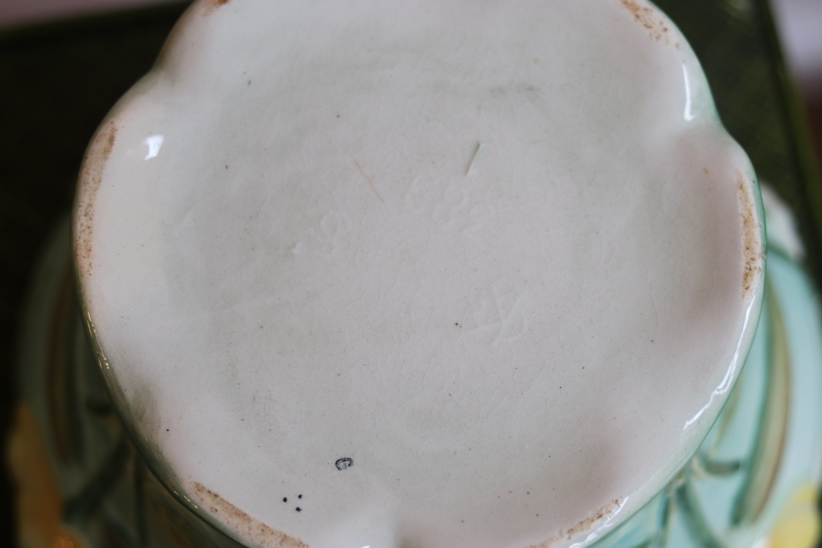 Paire de cache-pots Art Nouveau en barbotine, manufacture Saint-Clément, vers 1900-photo-4