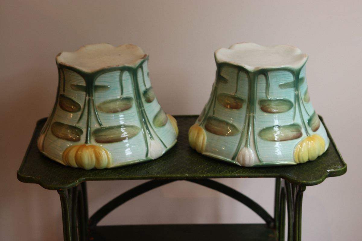 Paire de cache-pots Art Nouveau en barbotine, manufacture Saint-Clément, vers 1900-photo-4