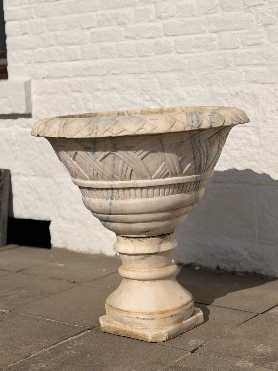 Large Marble Garden Basin, 19th Century -photo-3