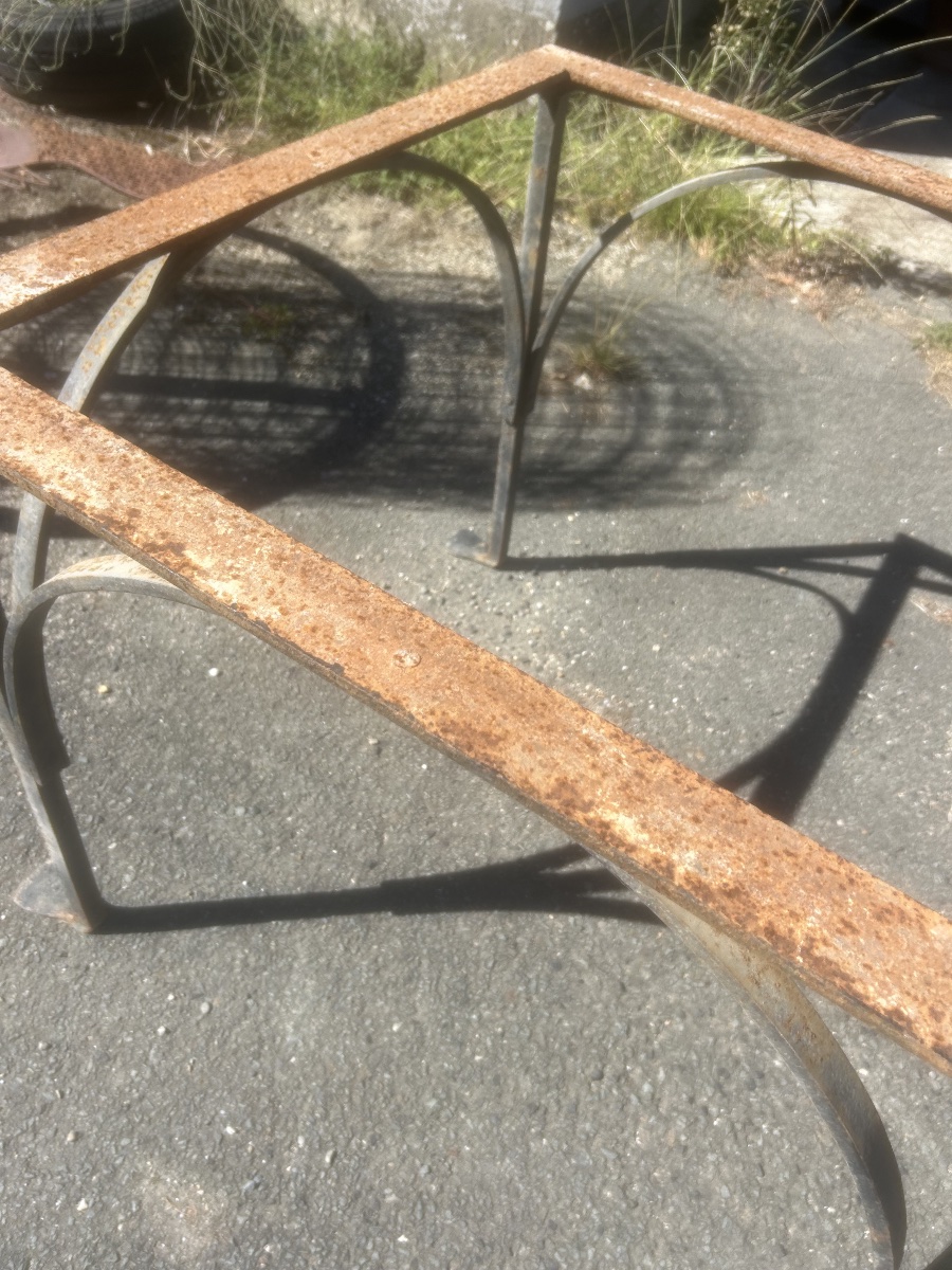Antique Wrought-iron Garden Table Leg, Handcrafted Furniture, Butcher's Table-photo-4