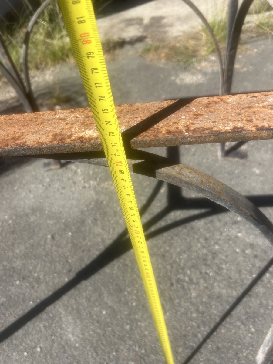 Antique Wrought-iron Garden Table Leg, Handcrafted Furniture, Butcher's Table-photo-1