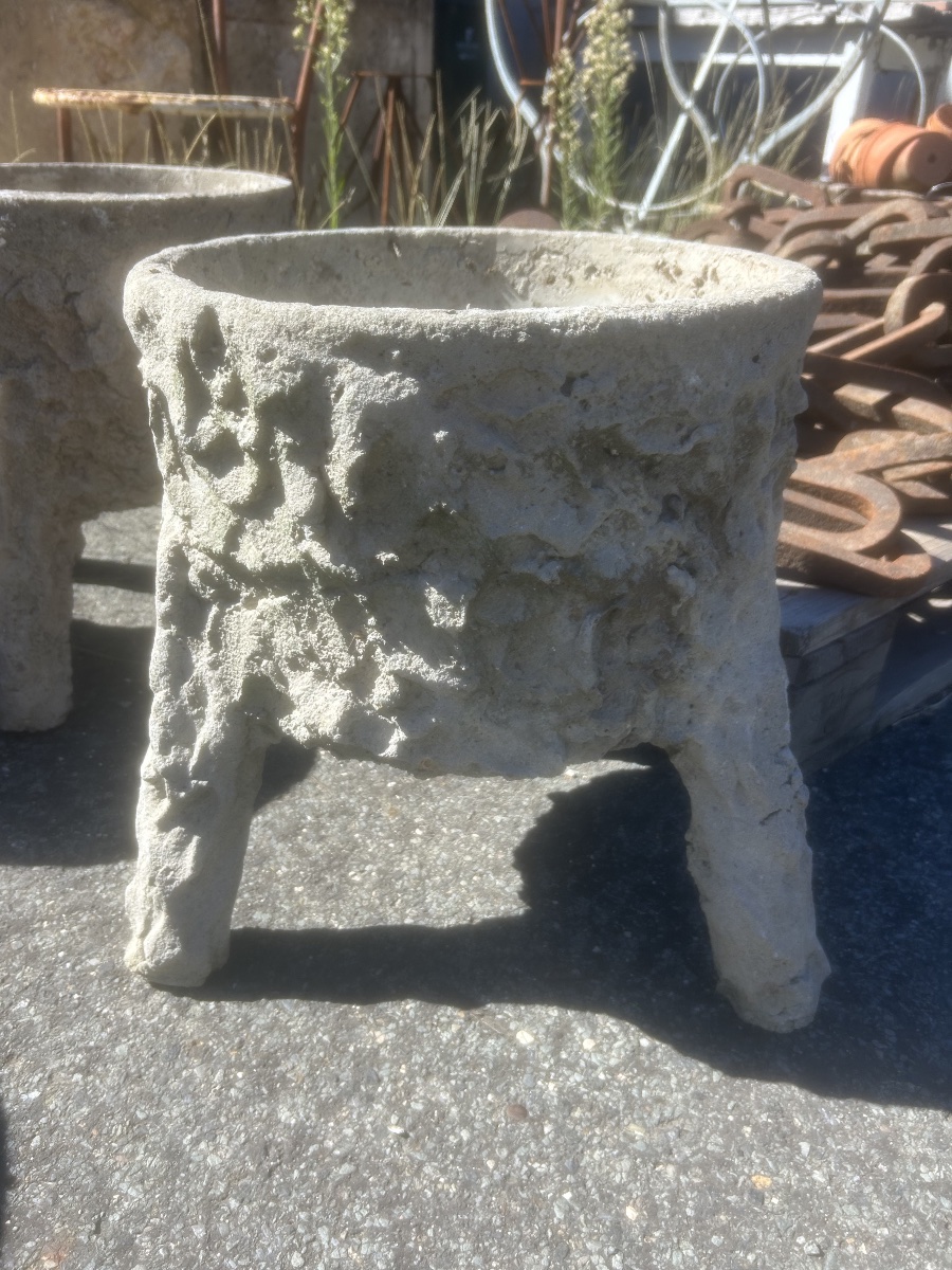 Set Of 4 Planters: Cement With Antique Wood-look Finish, Garden Vases And Pots From The 19th Century