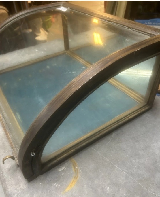 Antique Curved-glass Display Case, 19th Century, Retail, Boutique, Jewelry, Collection, Watch