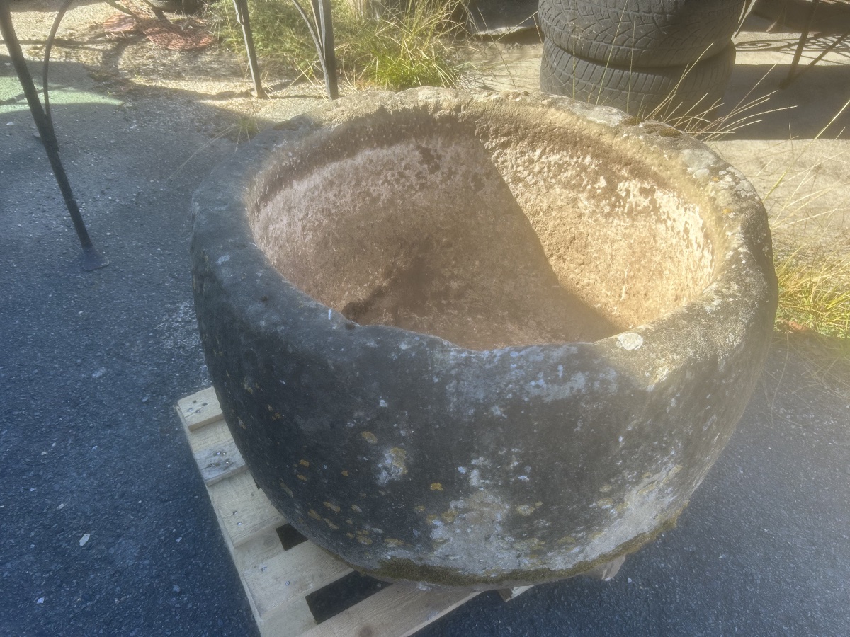 Antique Round Stone Basin, Fountain, Vase, Pot, Planter -photo-2