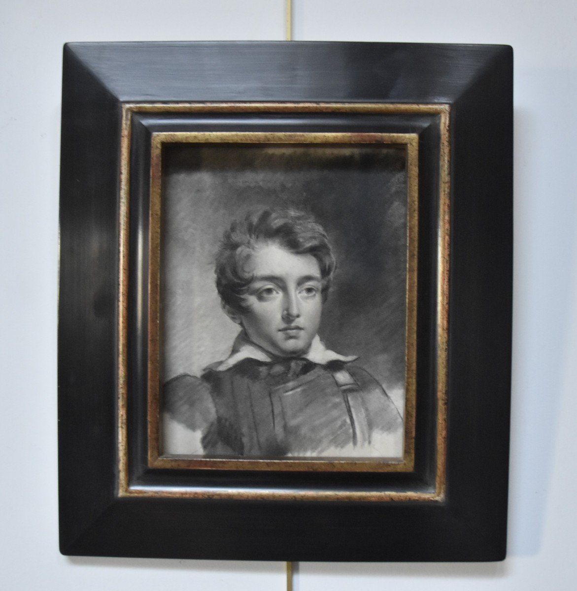 École romantique française, vers 1840 Portrait d'un jeune homme,  fusain sur papier-photo-5