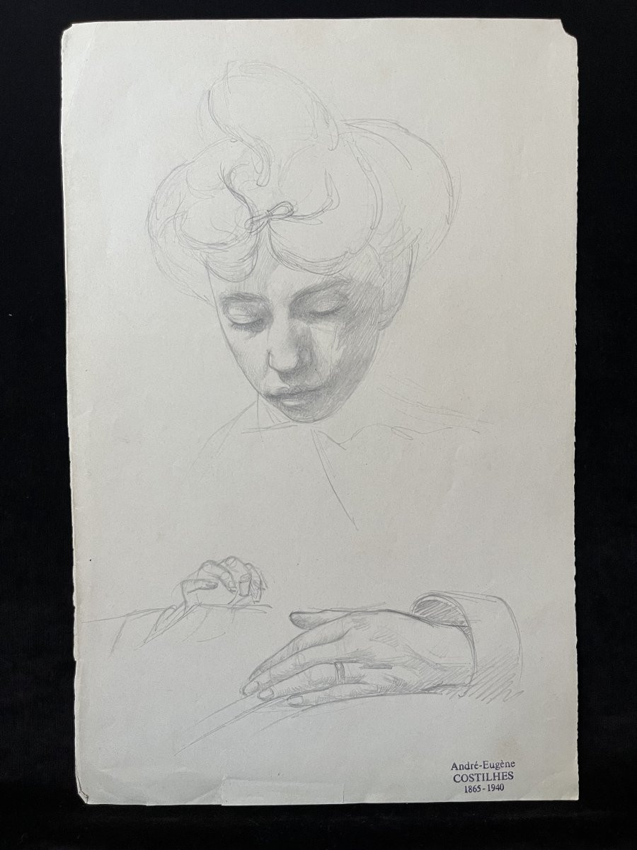André Eugène Costilhes (1865-1940) Une jeune femme cousant, dessin -photo-2