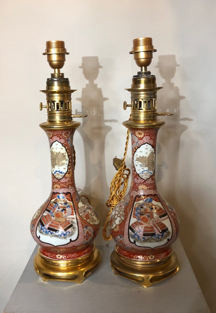 Paire De Lampes à Pétrole Montées En Porcelaine Et Bronze Doré. 
