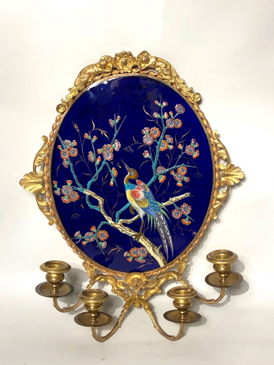 Paire D’appliques De La Fin Du XIX ème Siècle En Bronze Doré Et Porcelaine.  54 cm de hauteur. -photo-2