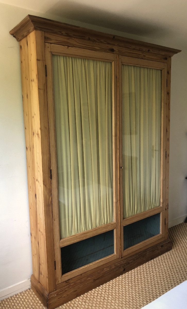 19th Century Pine Bookcase. -photo-3