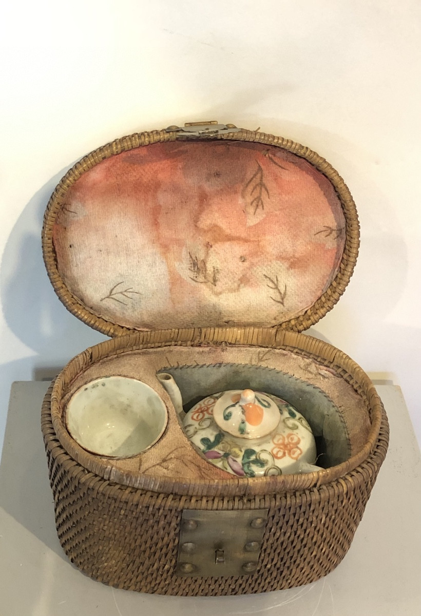 Chinese Tea Set, Early 20th Century. 