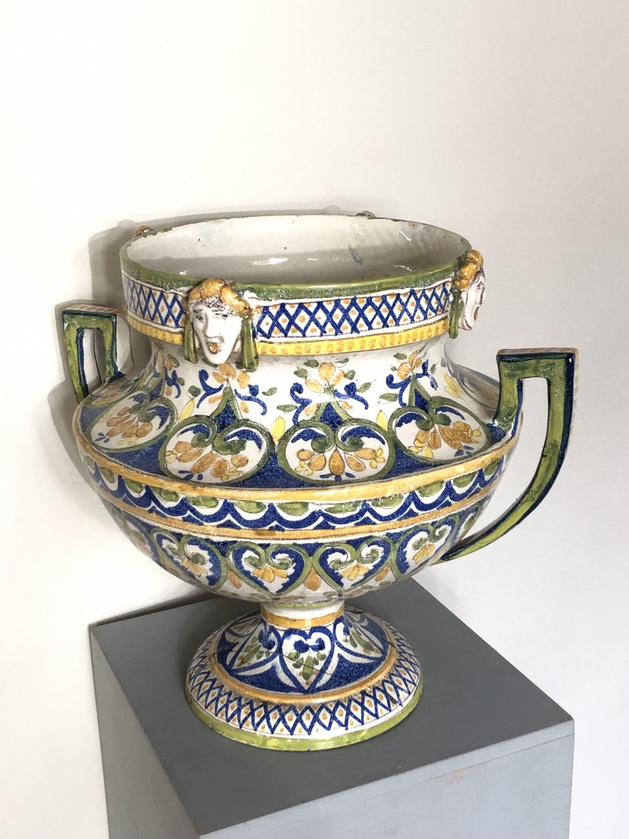 Vase en faïence de la région de Nevers d’époque XIX éme siècle. -photo-4