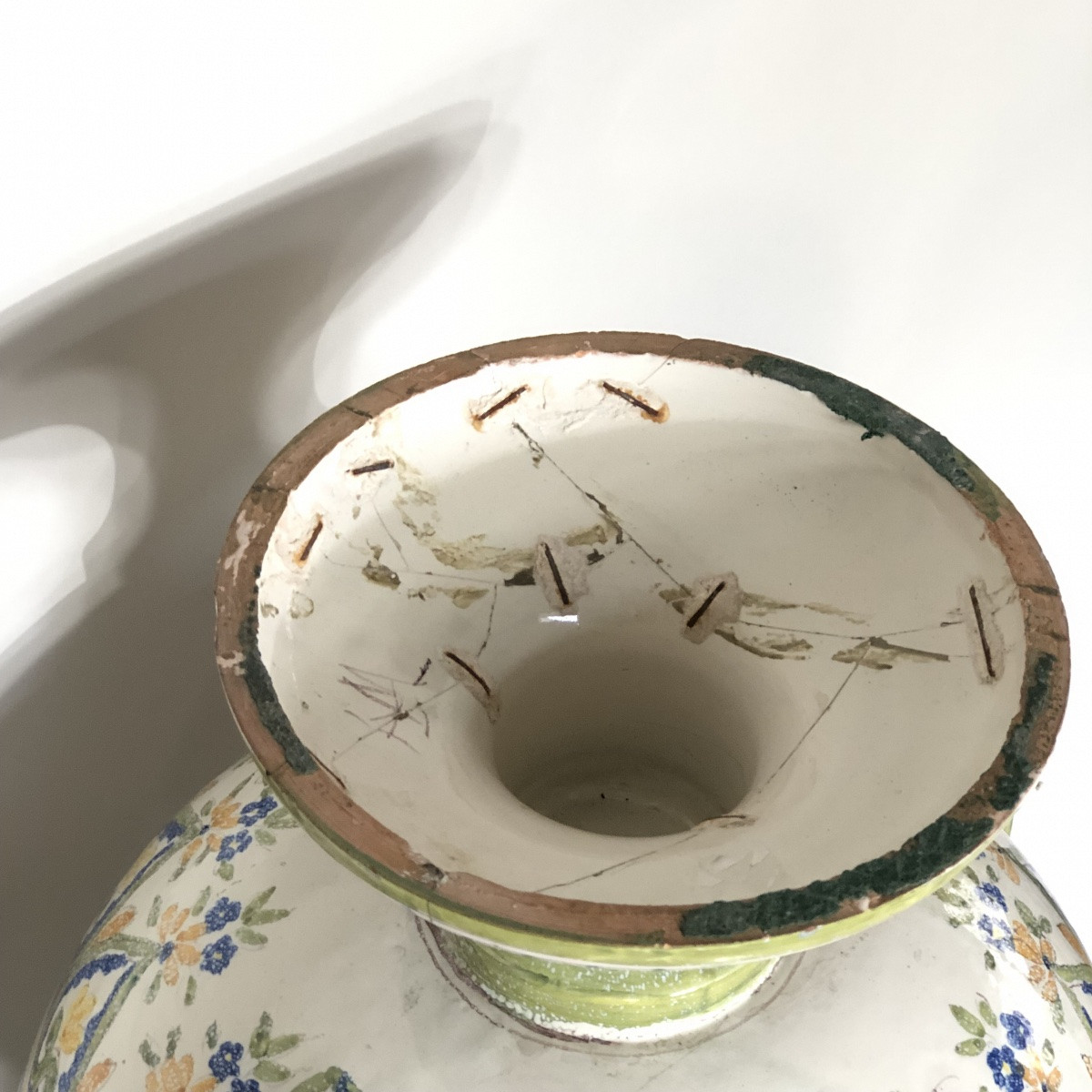 Vase en faïence de la région de Nevers d’époque XIX éme siècle. -photo-3