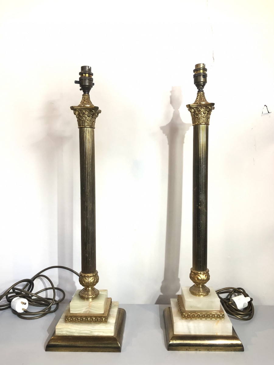 Paire de lampes d’origine Belge d’époque XX ème siècle. 