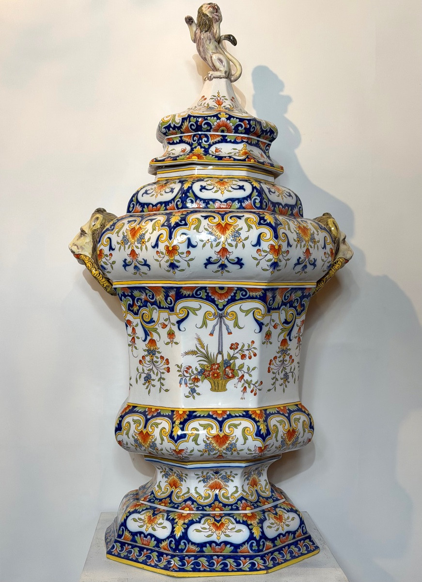 Covered Pot From The Desvres Earthenware Factory, 70 Cm High. -photo-3