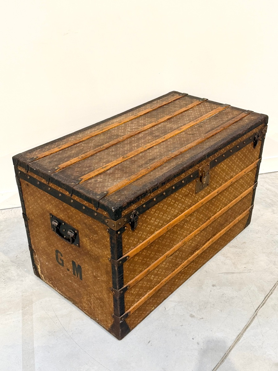 Trunk From The Brand "aux Etats Unis" From The Late 19th Century. 229, Rue Saint Honoré, Paris. -photo-2
