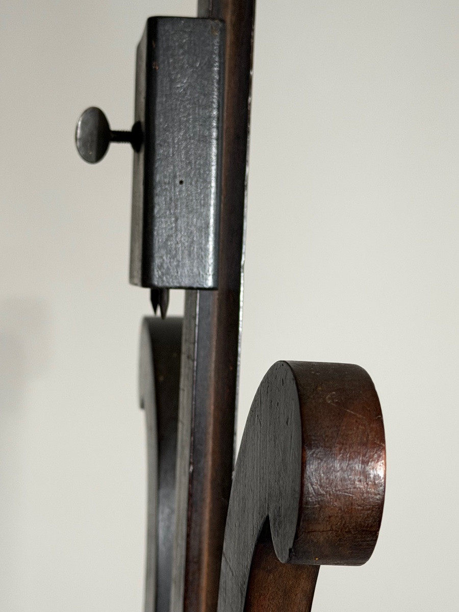 Restoration Period Easel. -photo-4