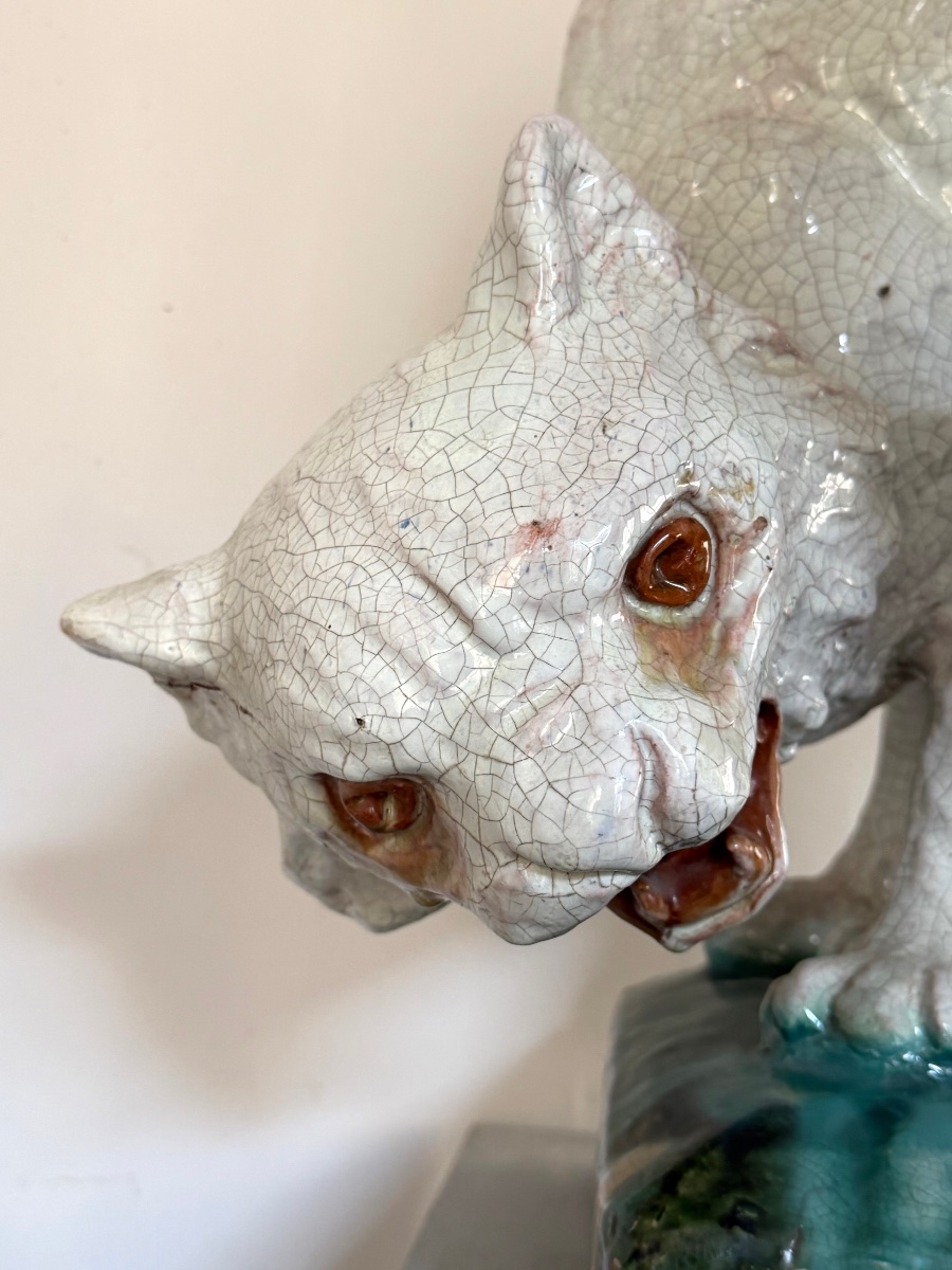Chat en faïence du Mesnil de Bavent, artiste C. Langlois. 47 cm de hauteur. -photo-7