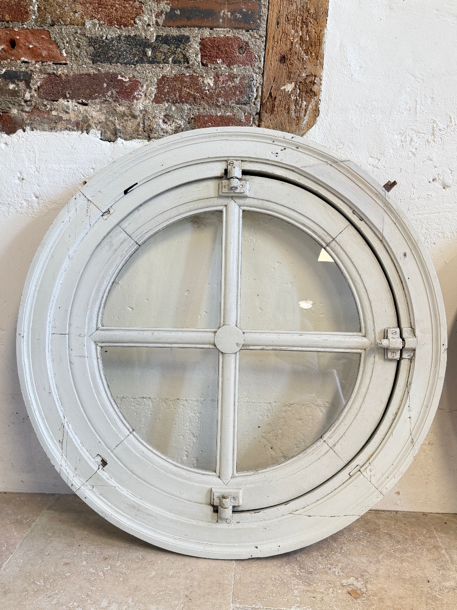 Pair Of Tilting Bull's-eye Windows. -photo-4