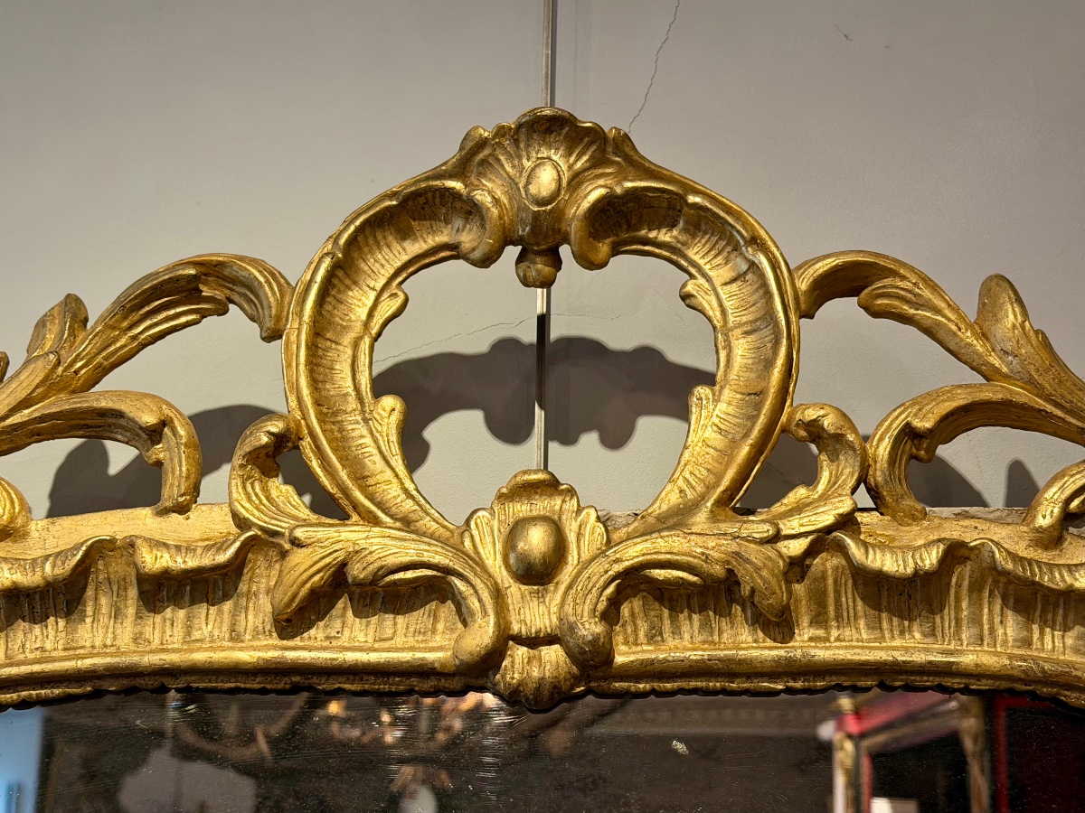 Miroir d'époque Louis XV en bois doré à l’or. -photo-4