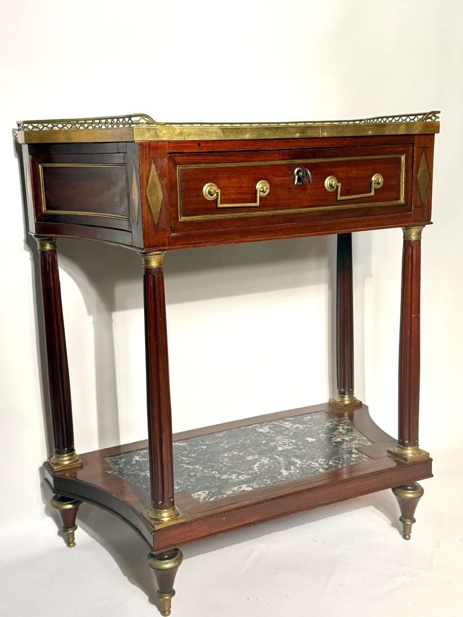 Antique Sideboard From The Late 18th Century. 